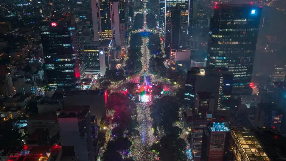 Festejos en el Ángel de la Independencia dejan varias personas fallecidas / @SSaludCdMx