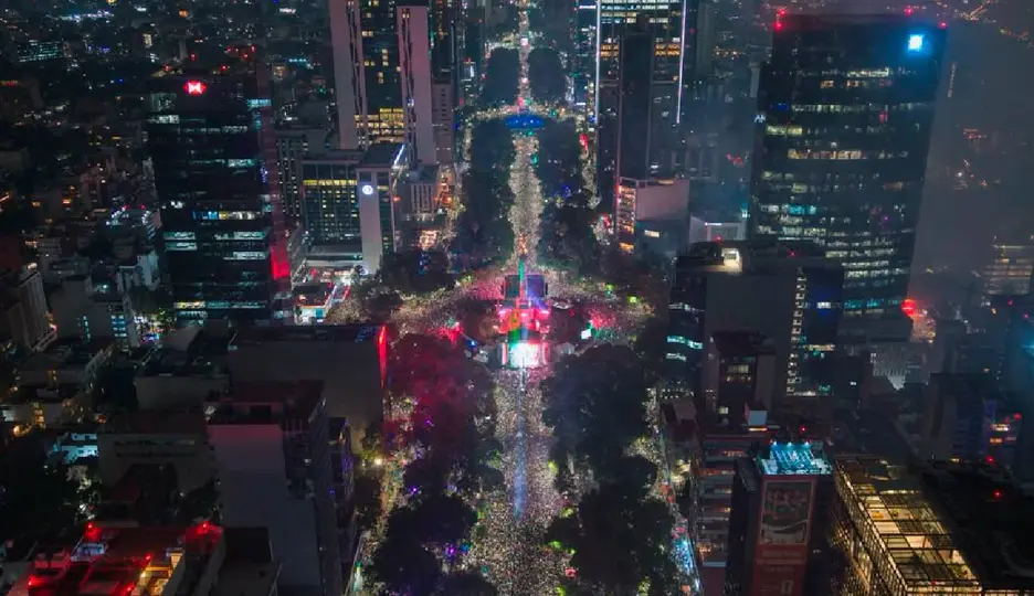 Festejos en el Ángel de la Independencia dejan varias personas fallecidas / @SSaludCdMx