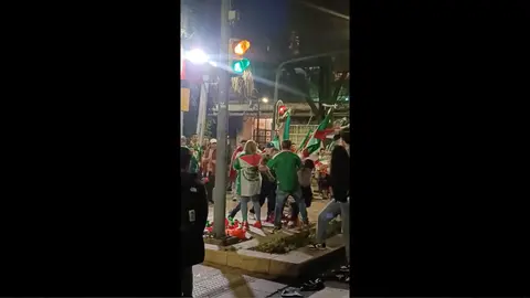 Los pleitos y mal comportamientos de algunos aficionados dejó varios heridos / Especial