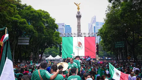 ¿Se volverá a pintar de verde? El Ángel de la Independencia espera una nueva fiesta mexicana