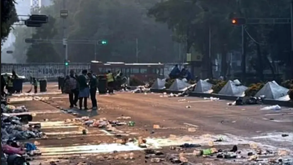 Cerca de un millón de personas se congregaron en Paseo de la Reforma para celebrar la victoria de México sobre Ecuador. / Especial.