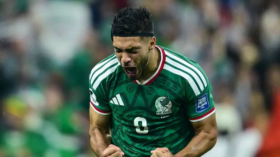 Raúl Jiménez, jugador de la Selección Mexicana | AP