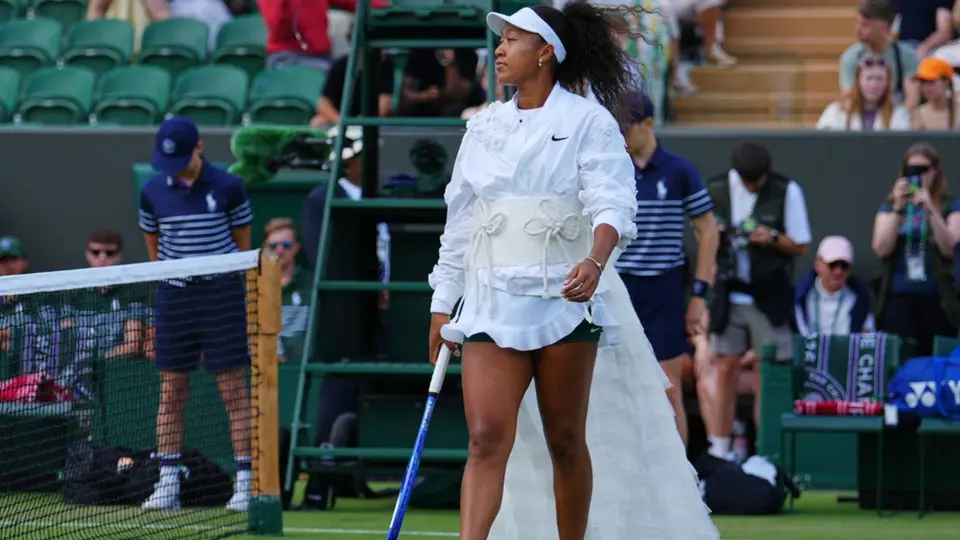 Naomi Osaka vuelve a sorprender en Wimbledon con un nuevo look inspirado en la cultura japonesa