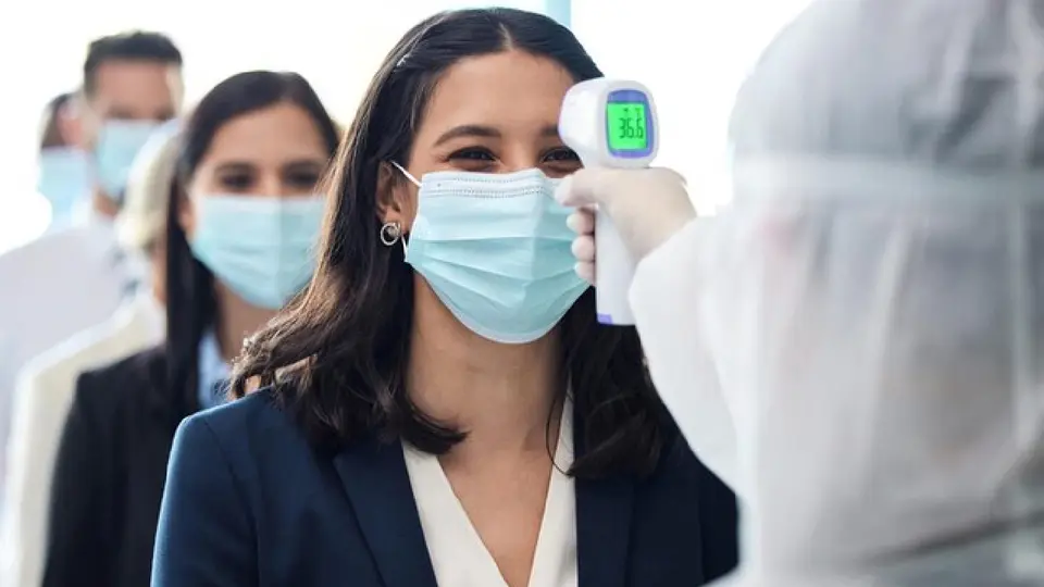 Además de los contagios, también se han incrementado las consultas médicas / Magnific