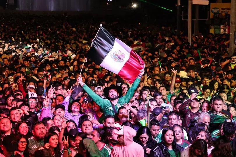 El Ángel de la Independencia volvió a convertirse en el punto de encuentro de la afición mexicana tras la clasificación a Octavos de Final./ X:@GobCDMX