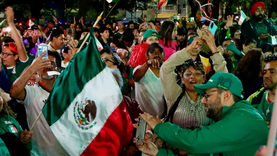 Paseo de la Reforma, el Monumento a la Revolución y avenida Juárez fueron algunos de los puntos que concentraron a miles de aficionados durante la celebración./ X: @GobCDMX
