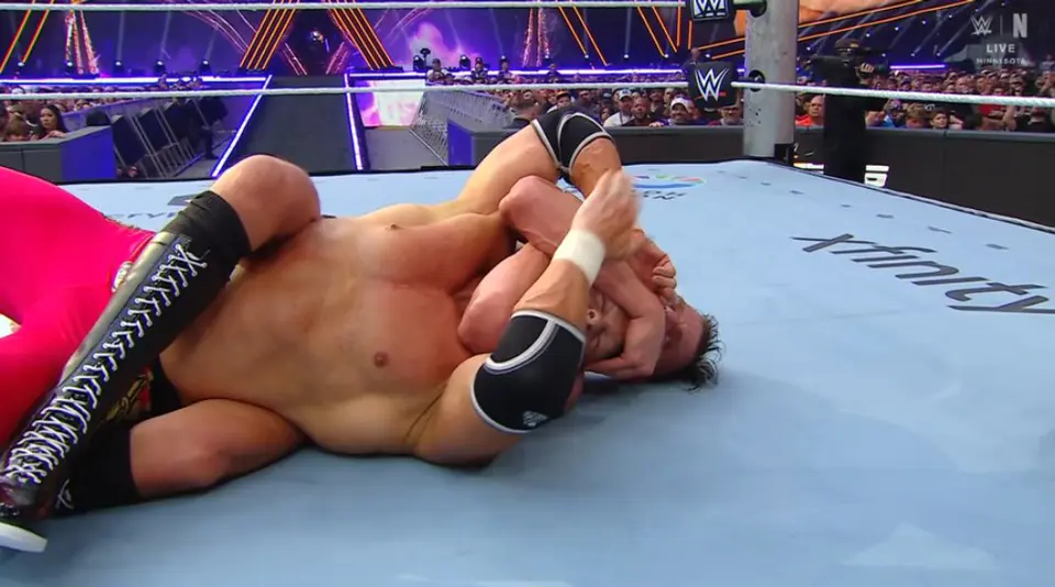 Gunther derrota a Nick Aldis en su regreso al ring | WWE