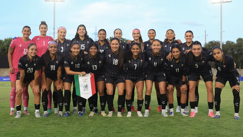 Selección Femenina en su duelo ante Colombia | X: @Miseleccionfem