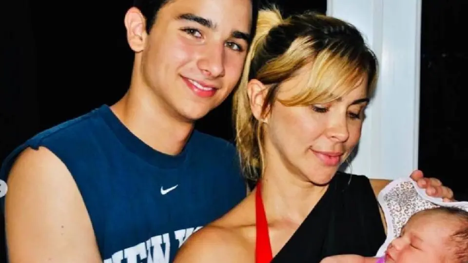 Aylín Mujica confirmó que regresará a las grabaciones de Top Chef VIP mientras enfrenta el duelo por la muerte de su hijo Mauro. / @aylinmujic