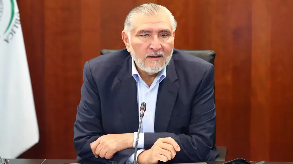 Reportes atribuyen a autoridades estadounidenses el supuesto congelamiento de cuentas vinculadas con el senador./ RS