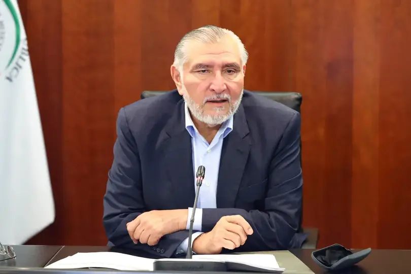 Reportes atribuyen a autoridades estadounidenses el supuesto congelamiento de cuentas vinculadas con el senador./ RS