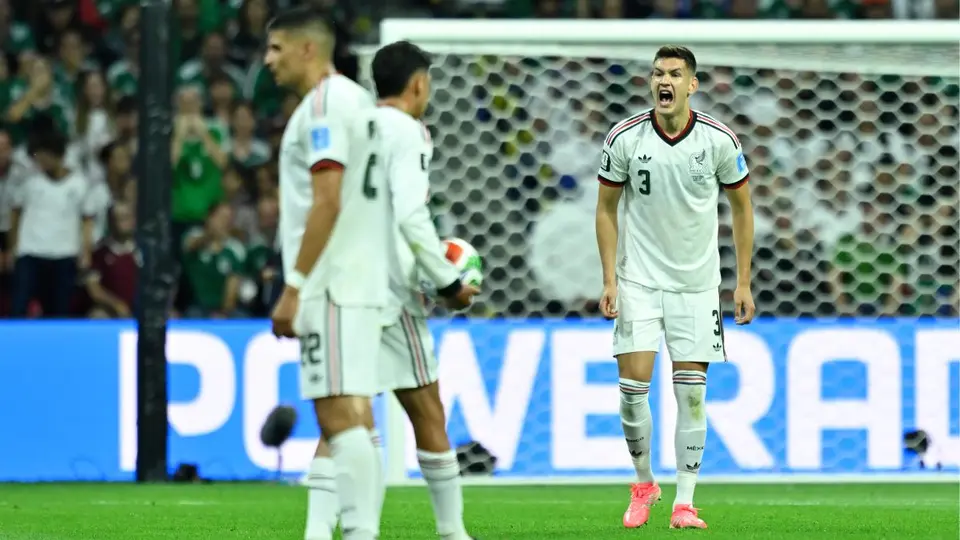 César Montes con la Selección Mexicana durante el Mundial 2026 | IMAGO 7