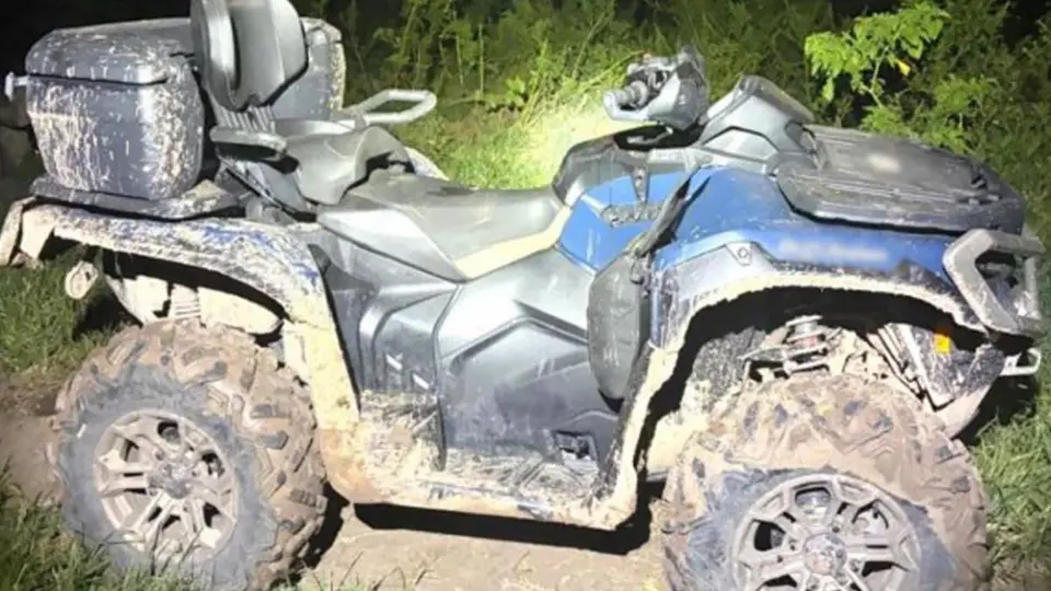 Vehículo donde fue abatido el líder del Cartél de los Reyes / @GabSeguridadMX