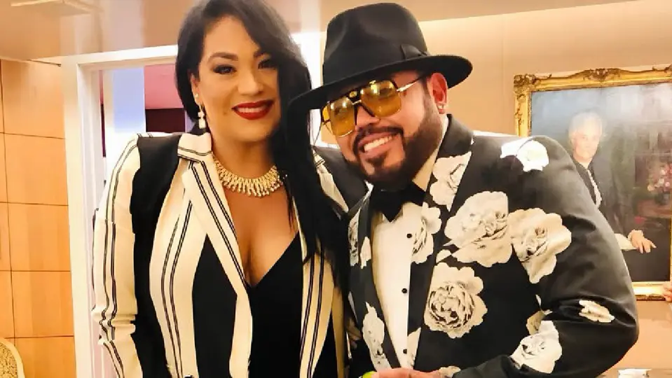 Versiones indican que el problema entre hermanos es por los derechos de algunas canciones de Selena y Los Dinos / Especial