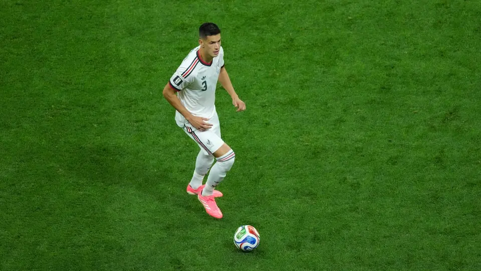 César Montes en partido durante la Copa del Mundo 2026 | IMAGO 7