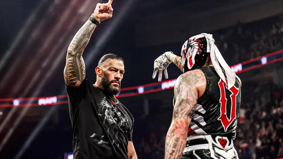 Roman Reigns encara a Penta | wwe.com