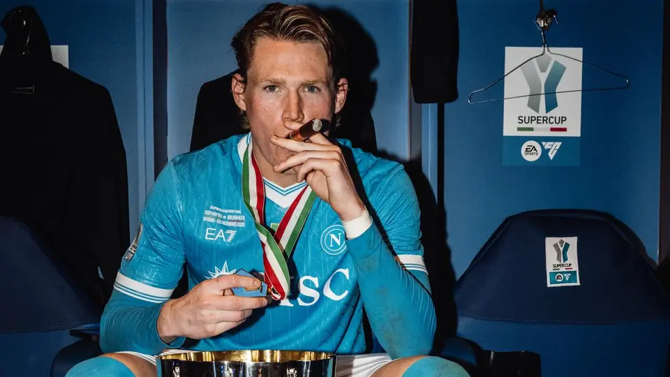El jugador escocés estará fuera un buen tiempo | IG: @scottmctominay