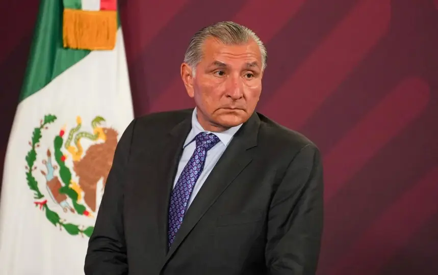 La FGR y la UIF no han informado públicamente sobre alguna imputación contra el senador por estos señalamientos./ RS