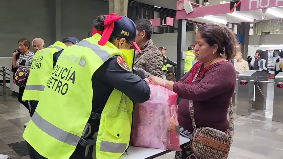 Se busca impedir que cohetes, petardos y otros productos de pirotecnia sean transportados en los vagones / Especial