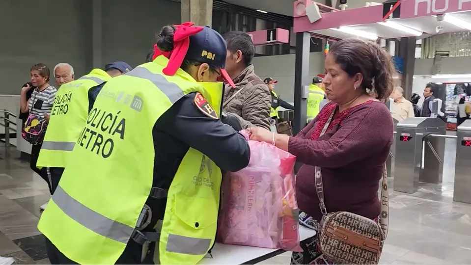 Se busca impedir que cohetes, petardos y otros productos de pirotecnia sean transportados en los vagones / Especial