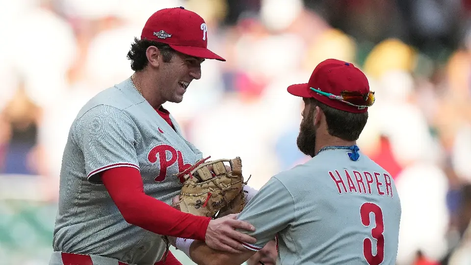 Alec Bohm revive a los Phillies y manda la Serie al tercer juego contra los Braves