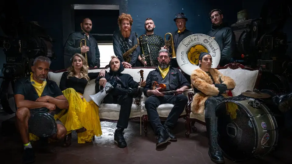 La banda alista varias canciones pero ahora con un toque más latino / Especial