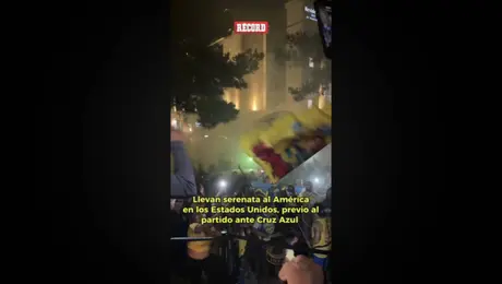 Afición del América llevó serenata al equipo en Estados Unidos