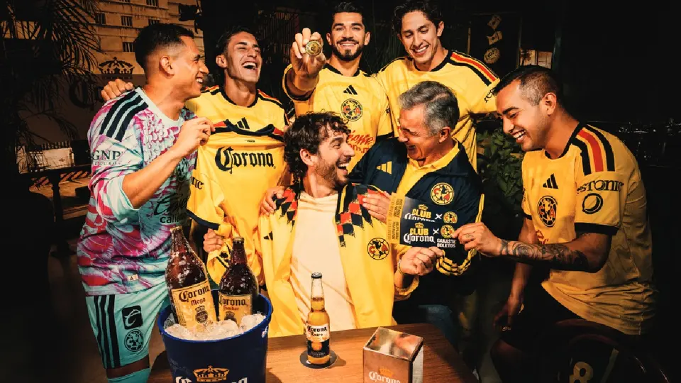 Jugadores de América en campaña de Corona | CORONA