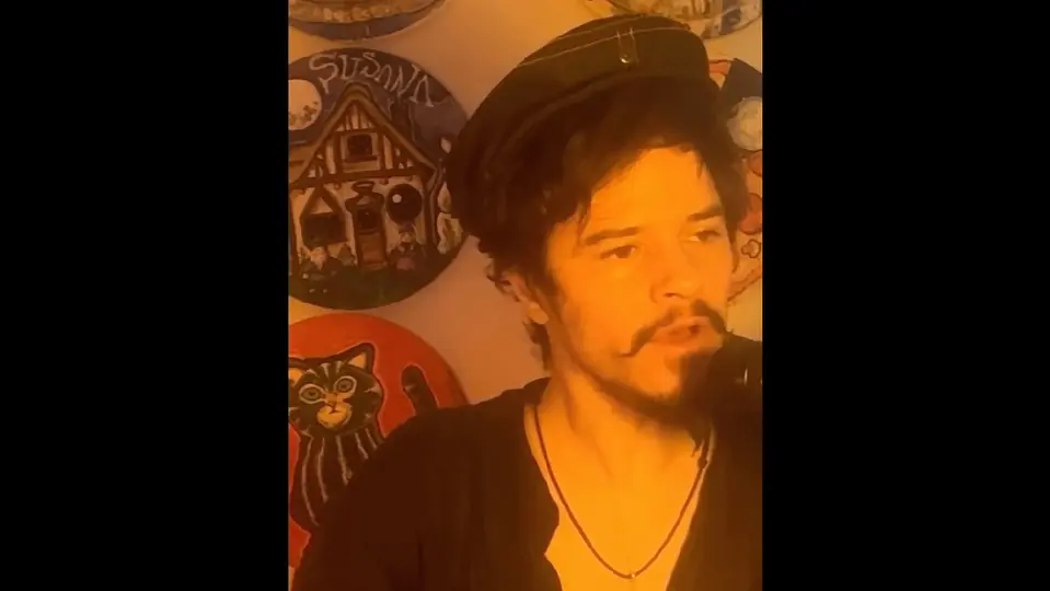 Juan Son mencionó que para David es complicado tratar de sacar sus canciones vocalmente / Especial