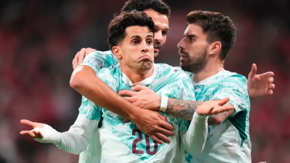 João Cancelo, jugador de Portugal, en festejo de gol ante Dinamarca | AP