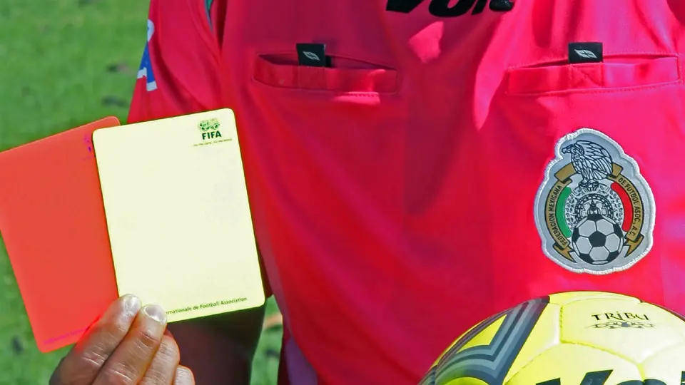 ¡El arbitraje mexicano toma Centroamérica! Tres exsilbantes ya dirigen en la región