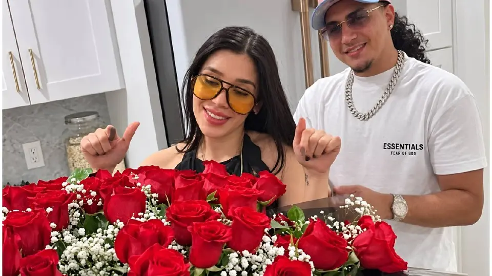 Emma Coronel agradeció el gesto de Davis Flow durante el encuentro difundido en redes sociales./ RS