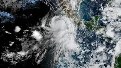 Huracán Rachel se fortalece a categoría 2: ¿qué estados tendrán lluvias y cuál será su trayectoria?