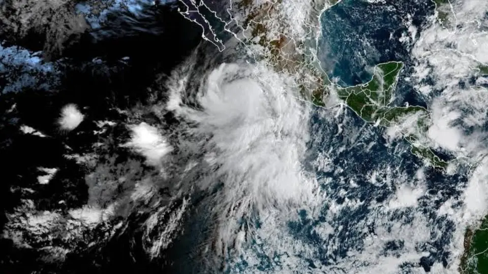 Huracán Rachel se fortalece a categoría 2: ¿qué estados tendrán lluvias y cuál será su trayectoria?