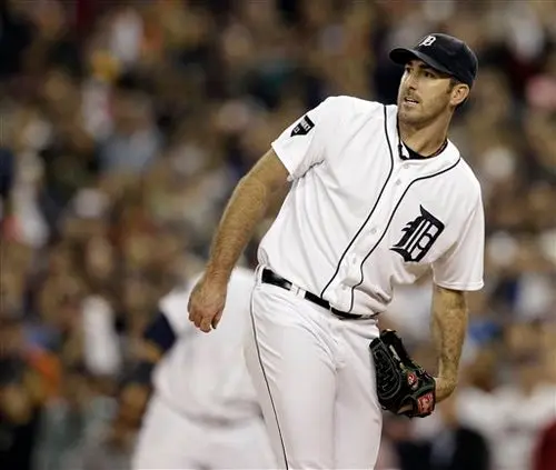 Tigres vence a Texas 7-5 y se mantiene con vida