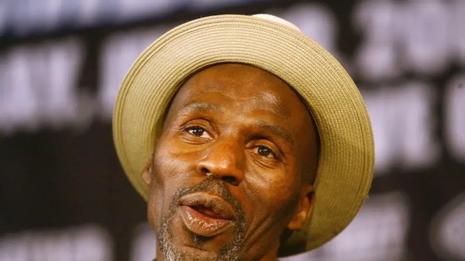 Entrenador de Mayweather Jr. se declara culpable de agresión