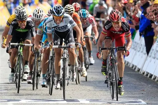 En final de fotografía, Evans derrota a Contador