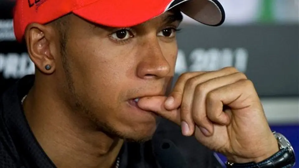 Hamilton se disculpa ante FIA por comentarios de Mónaco