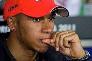 Hamilton se disculpa ante FIA por comentarios de Mónaco