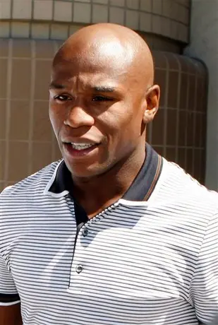 Pide Mayweather 100 mdd por pelear con Pacquiao