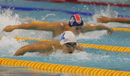 Regio impone récord en natación