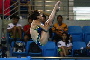 Paola Espinosa sube al podio por tercer día consecutivo