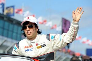 Peter Sauber está encantado con Checo Pérez