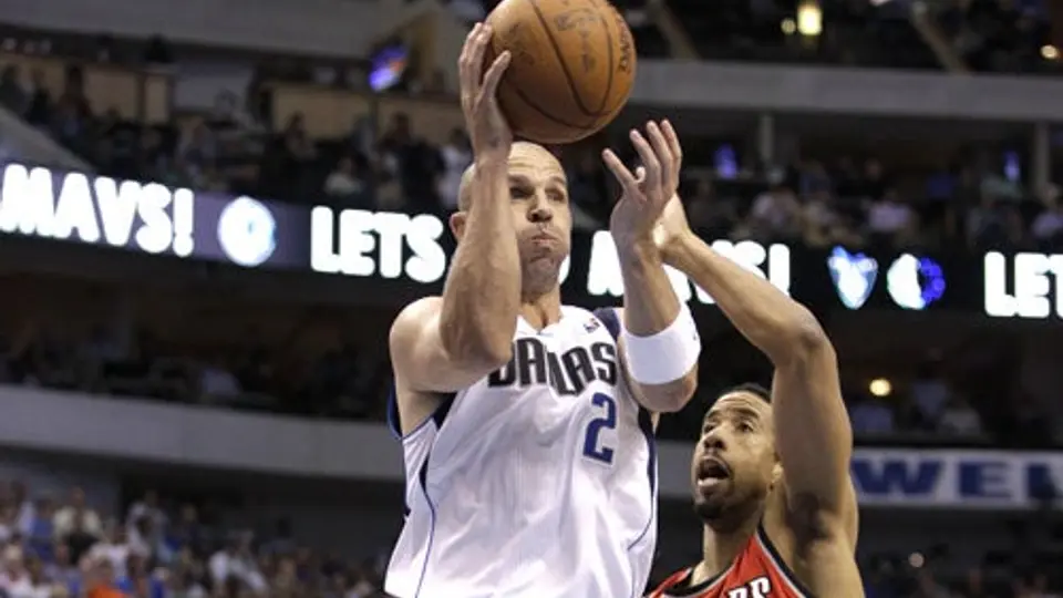 Peja y Kidd conducen a Dallas por el segundo de la serie