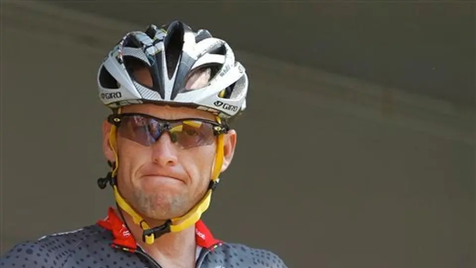 Armstrong desacredita acusaciones de dopaje