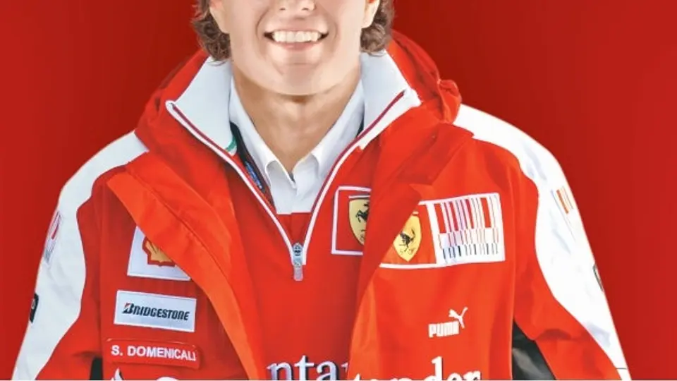 Checo Pérez visitó Ferrari y charló con Fernando Alonso