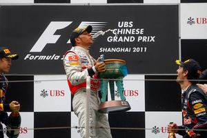 Hamilton supera a Vettel y gana el GP de China