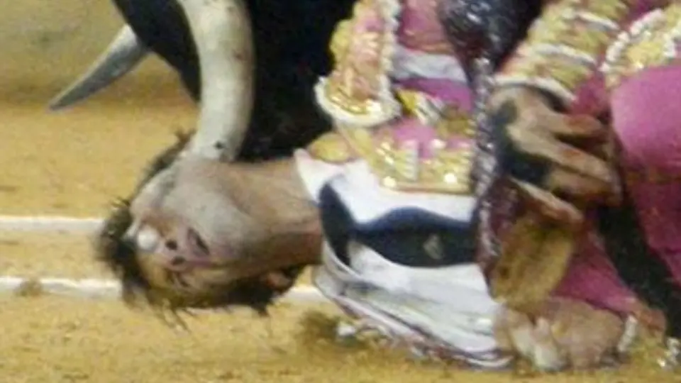 Juan José Padilla, cornado en el rostro