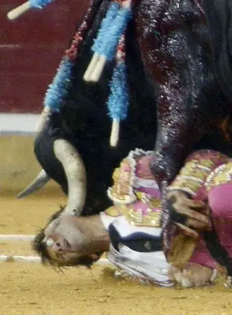 Juan José Padilla, cornado en el rostro
