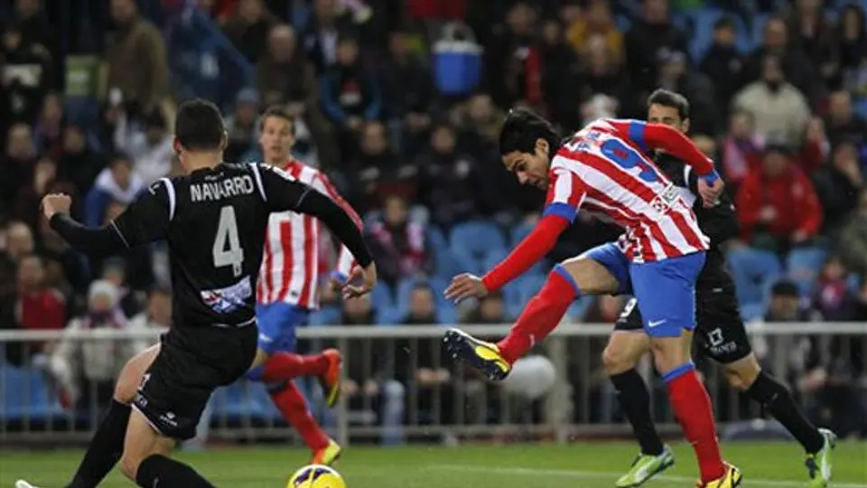Falcao se lesiona y abandona el partido ante el Levate